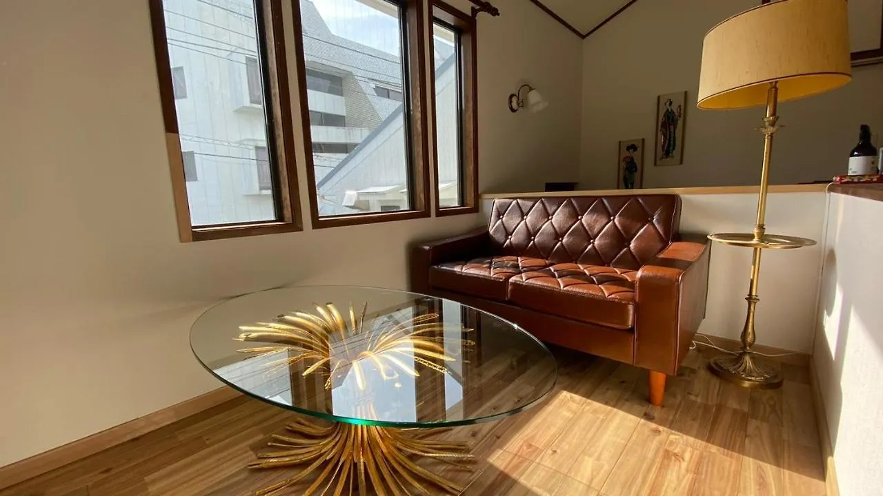 Guest house Beach Side House Shell Kamakurahase Japan